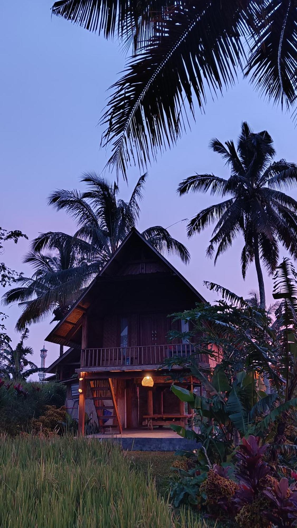טטבאטו Dewi Rinjani Homestay מראה חיצוני תמונה