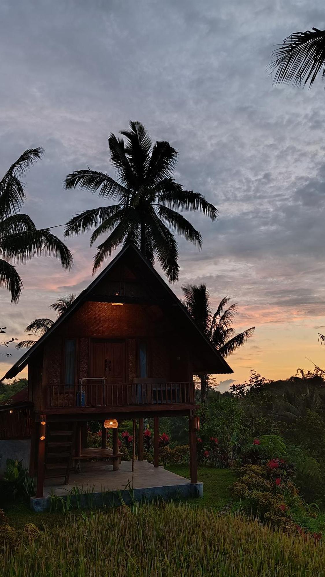 טטבאטו Dewi Rinjani Homestay מראה חיצוני תמונה