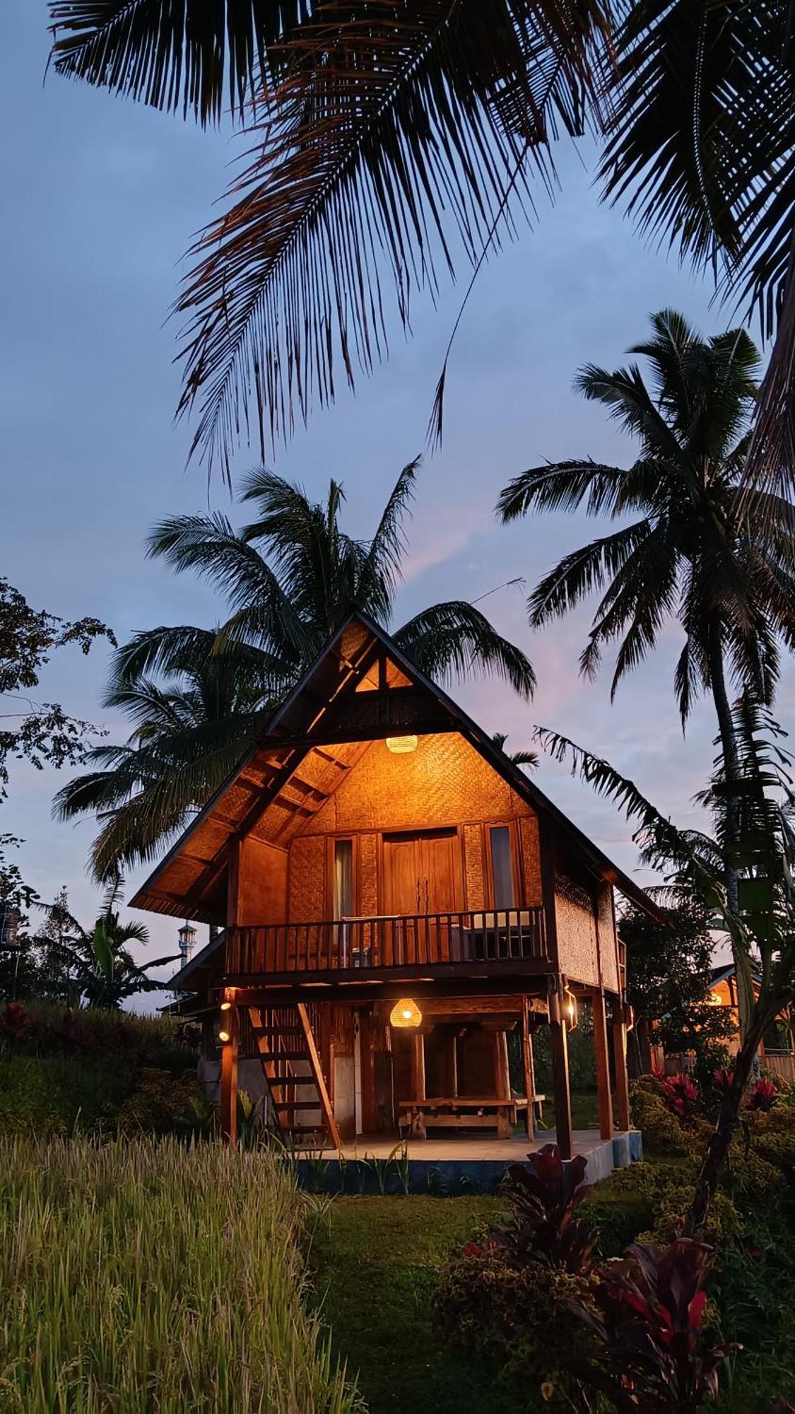 טטבאטו Dewi Rinjani Homestay מראה חיצוני תמונה